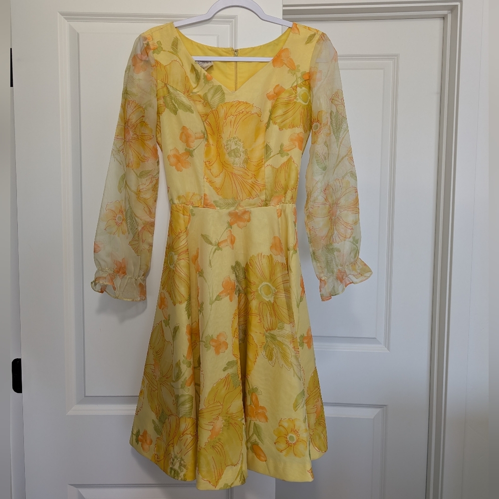 Vintage Summer Spring Floral Yellow Dress Size Medium